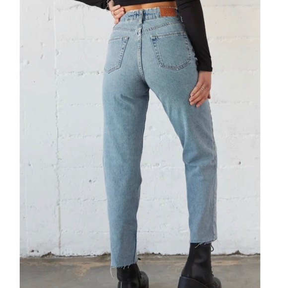 BDG Pax High-Rise Straight-Leg Jeans size 29 - Picture 2 of 13